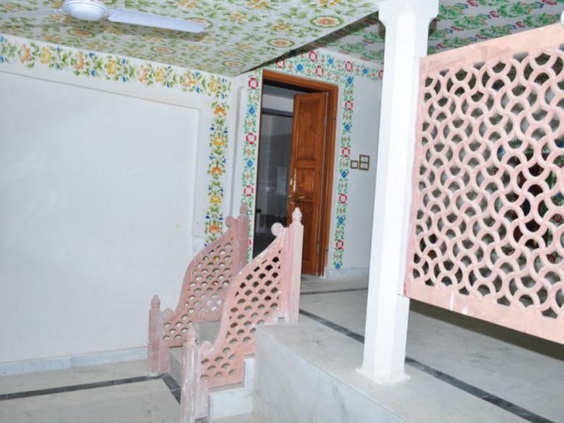 Hotel Suroth Mahal Luharu Экстерьер фото